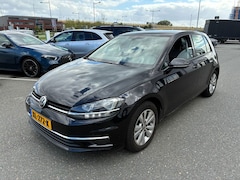 Volkswagen Golf - 1.0 TSI Highline Carplay NL-auto