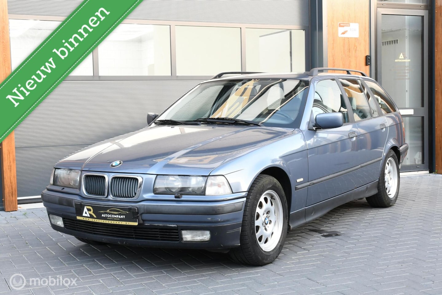 BMW 3-serie Touring - 320i Sport Edition 320i Sport Edition - AutoWereld.nl