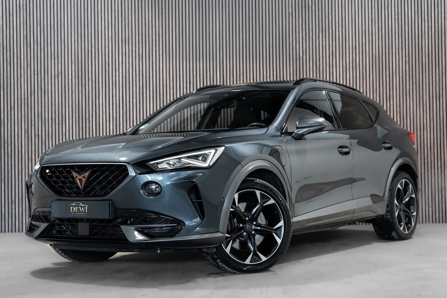 CUPRA Formentor - 1.4 e-Hybrid VZ Performance PANO LED CAMERA SOH 96% - AutoWereld.nl