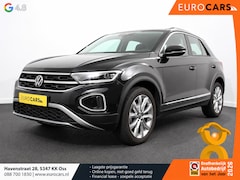 Volkswagen T-Roc - 1.5 TSI DSG Style Navigatie Wireless App connect Adaptive Cruise Control Park Assist Camer