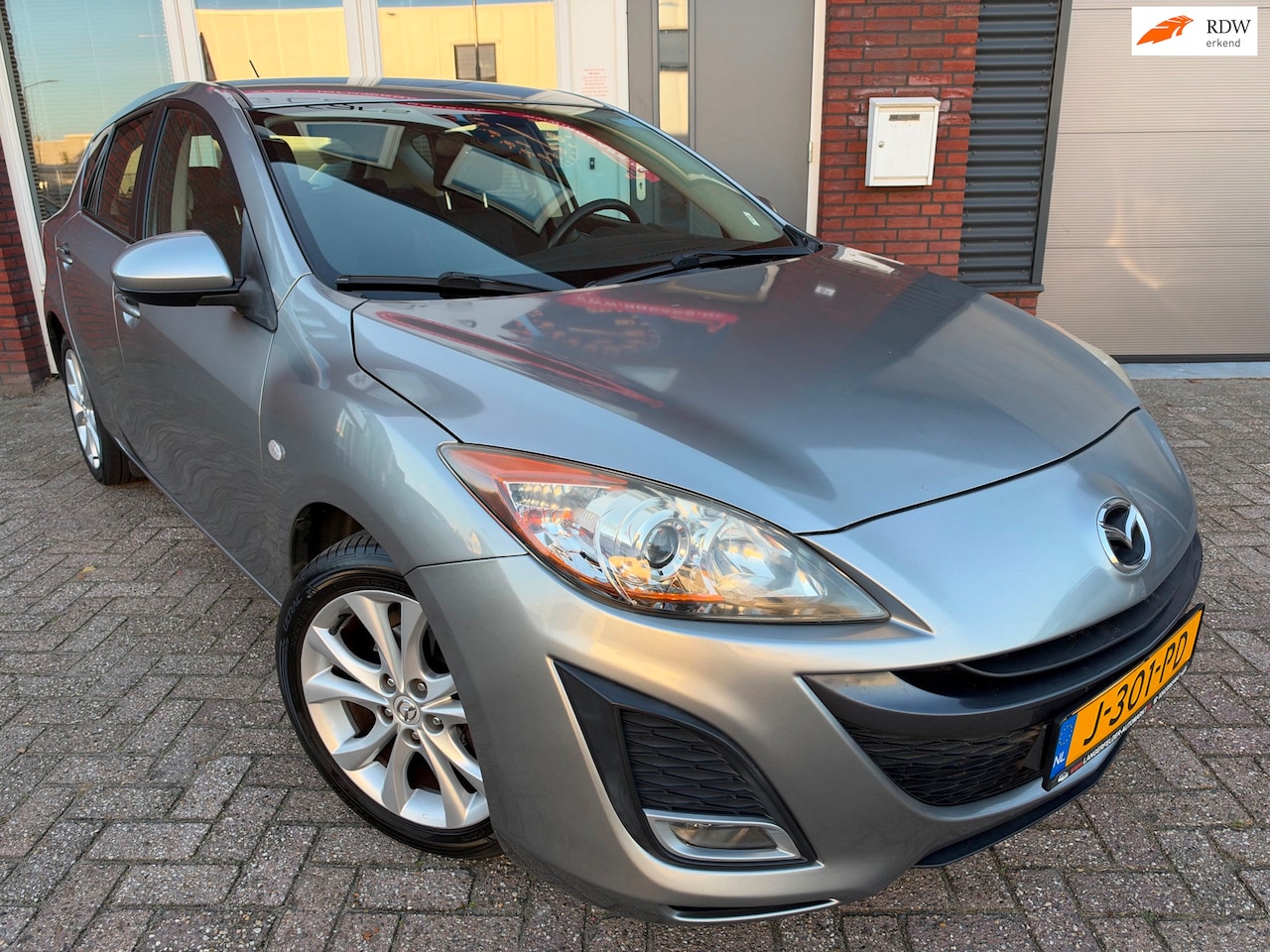 Mazda 3 - 1.6 Business / LM / PDC / Cruise / Stoelverw / Climate - AutoWereld.nl