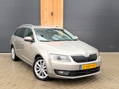 Skoda Octavia Combi - 1.6 TDI Elegance Business DSG|XENON|STOELVERW|NAVI
