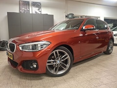 BMW 1-serie - 118i Edition M Sport Shadow Line Apple Carplay / Harman & Kardon / Stoelverwarming / Parke