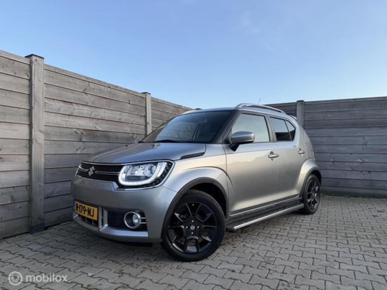 Suzuki Ignis - 1.2 Stijl Automaat-CruisC-Camera-Isofix-Stoelvew. - AutoWereld.nl