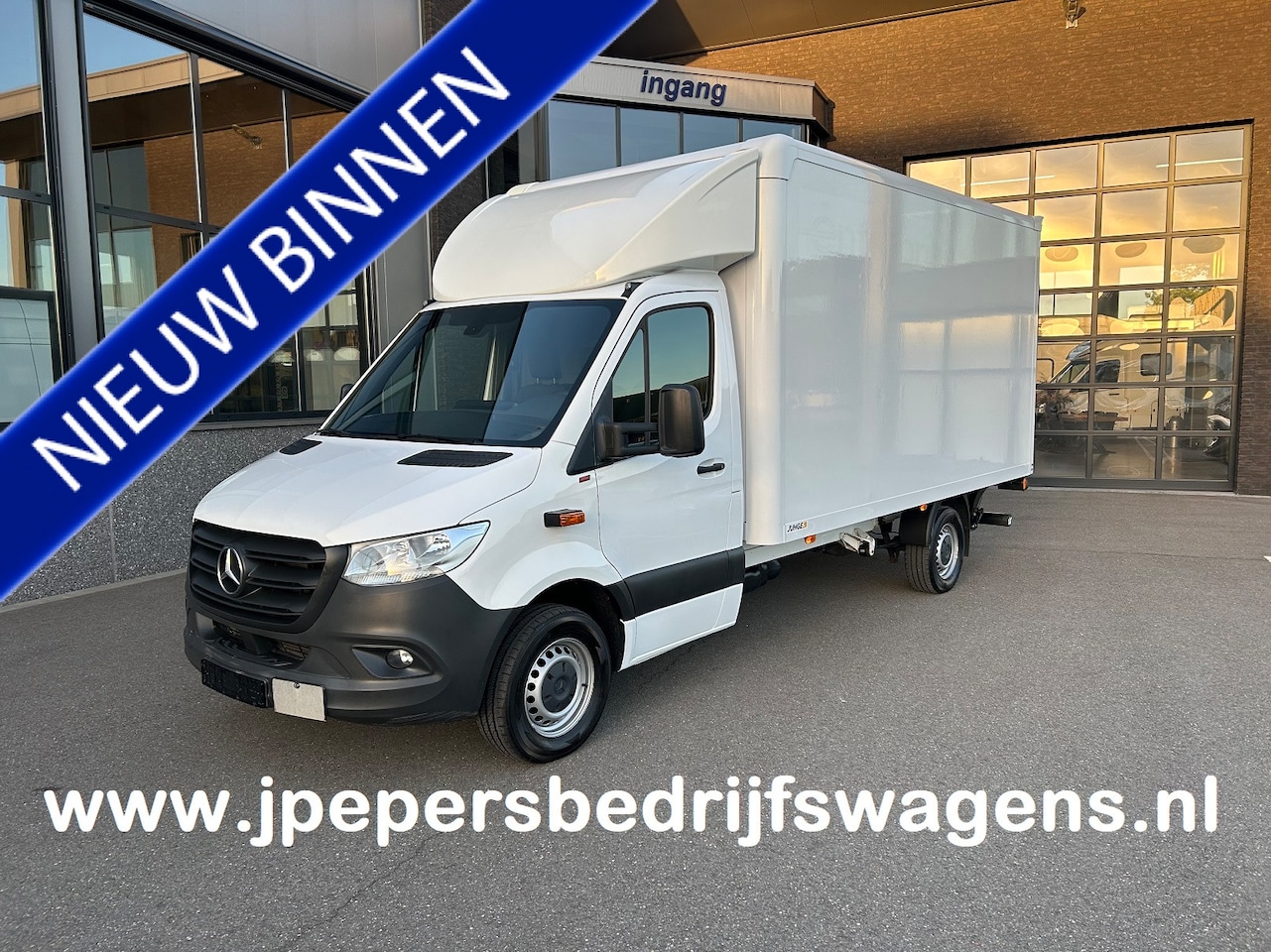 Mercedes-Benz Sprinter - 317 CDI Bakwagen / Laadklep / Dak spoiler / Camera / Navigatie / Cruise control / Airco - AutoWereld.nl