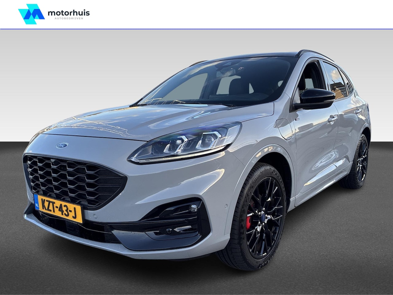 Ford Kuga - 2.5 PHEV Graphite Tech Edition | Achterbank verwarmd | Achteruitrijcamera | Airco (automat - AutoWereld.nl