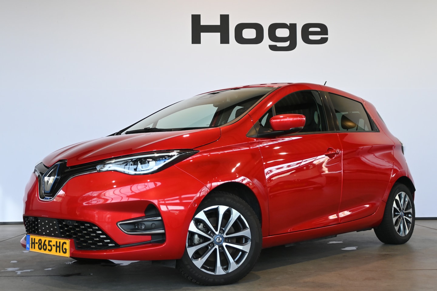 Renault Zoe - R135 Intens Business 52 kWh Nap! Bose SOH 83% Koop Accu Airco Cruise Camera Led Navi CarPl - AutoWereld.nl