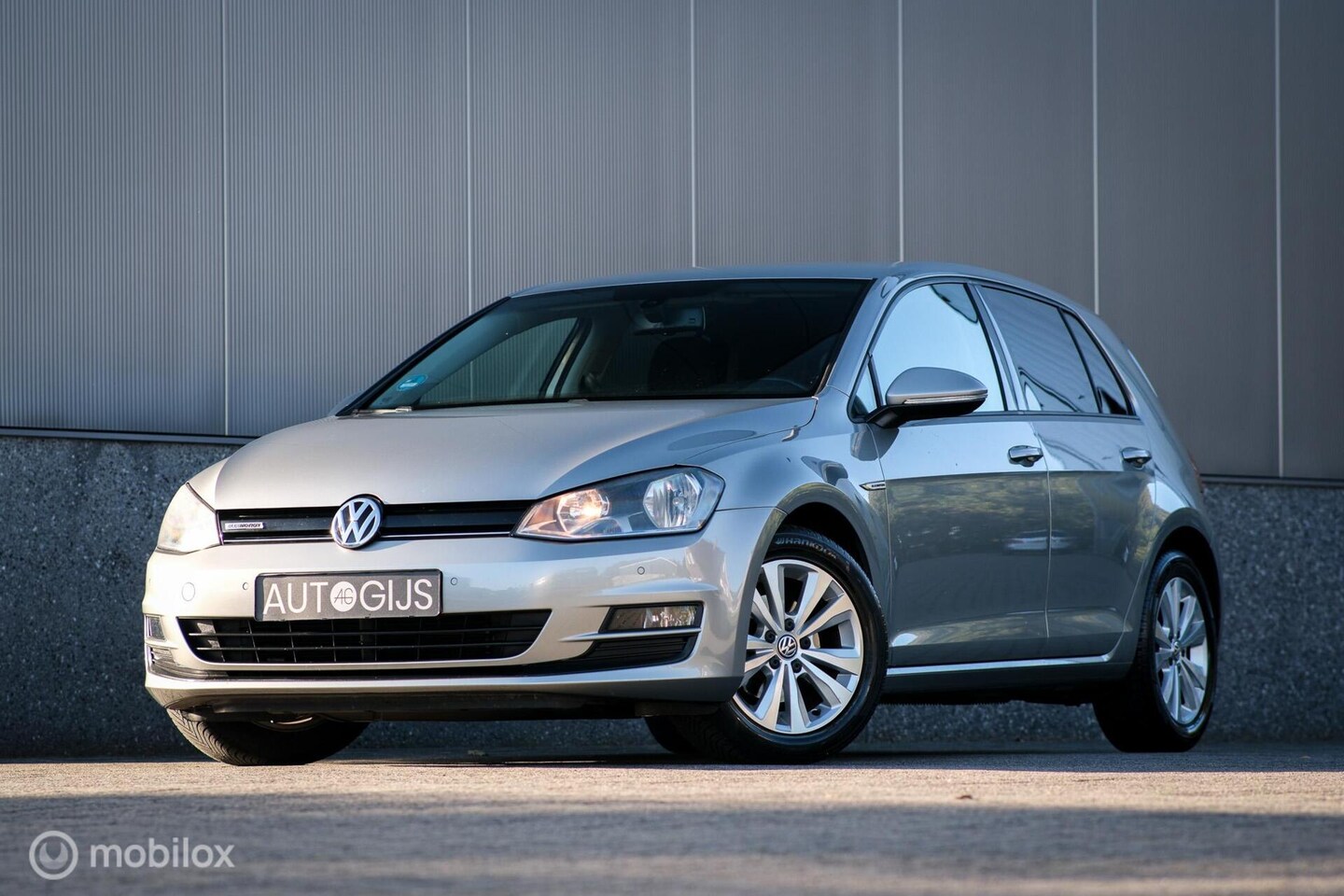 Volkswagen Golf - 1.0 TSI Comfortline 116 pk | NL auto NAP | DAB | Navigatie | Clima | PDC | LMV | Cruise | - AutoWereld.nl