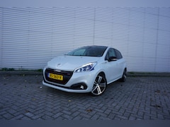 Peugeot 208 - 1.2 PureTech GT-line Airco / Navi / Cruise / Camera / Pano / Carplay / Parkeers. / Lm velg