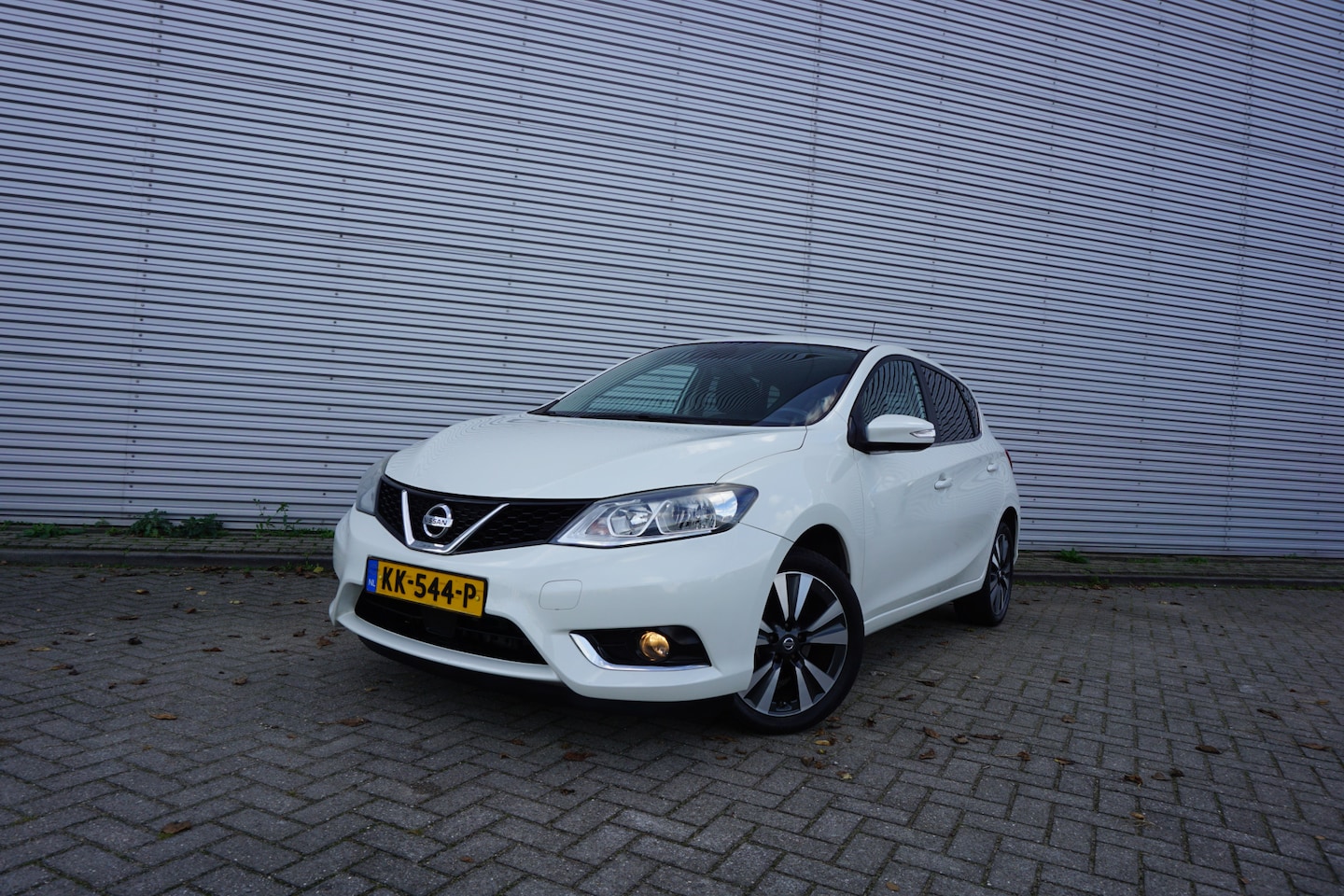 Nissan Pulsar - 1.2 DIG-T Connect Edition Airco / Navi / Cruise / Camera / Parkeers. / Elektr. ramen / Lm - AutoWereld.nl
