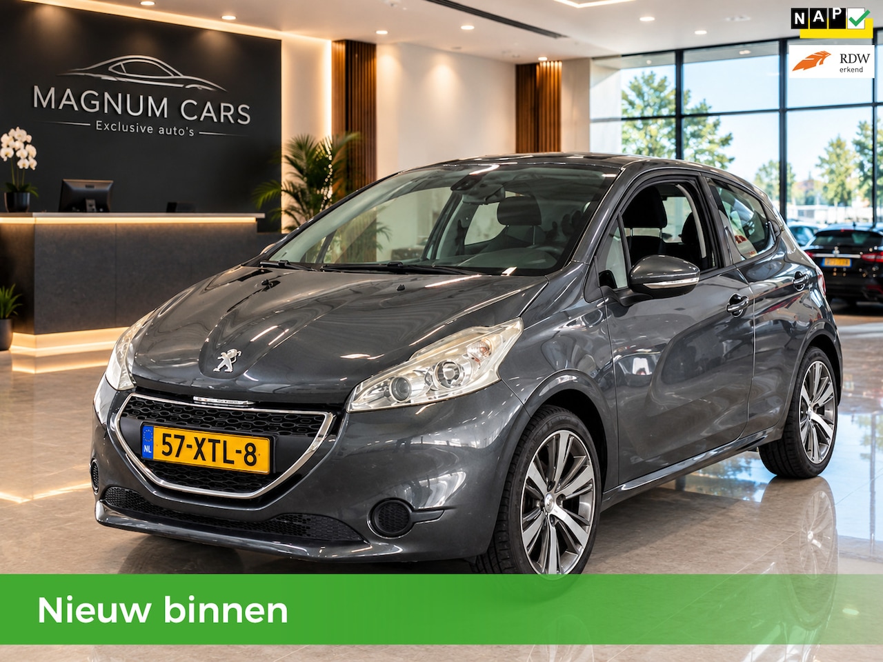Peugeot 208 - 1.2 VTi NAP KM'S AIRCO NAVI SCHERM BLUETOOTH CRUISECONTROL LED VERL. REGENSONSOR ELEK.RA V - AutoWereld.nl