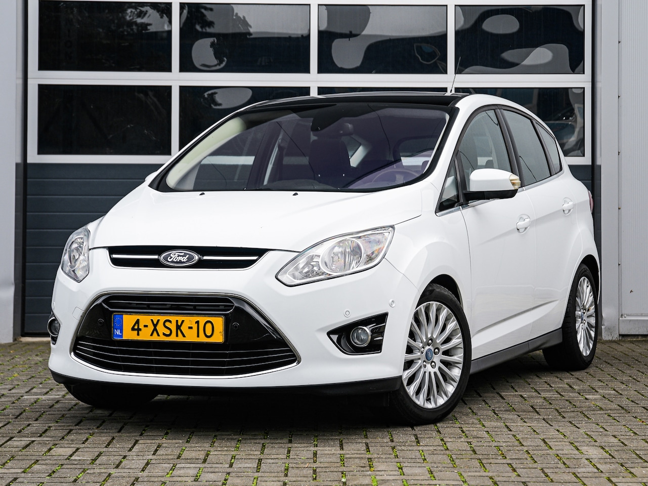 Ford C-Max - 1.0 Edition Plus | Panoramadak | Navi | Stoelverwarming | Climate control | Cruise control - AutoWereld.nl