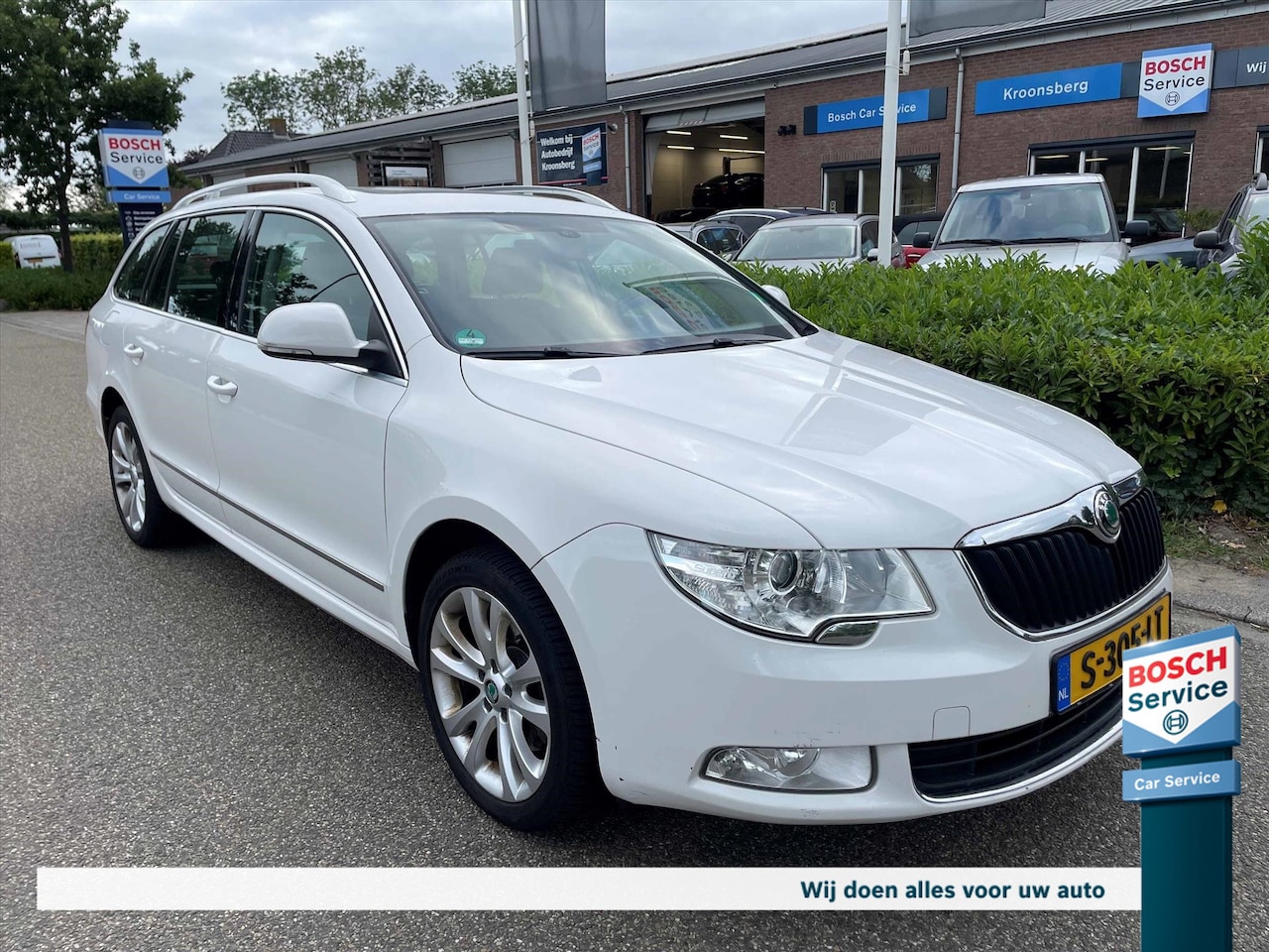 Skoda Superb - 1.8 TSI 160pk DSG-7 Elegance Candy White - AutoWereld.nl