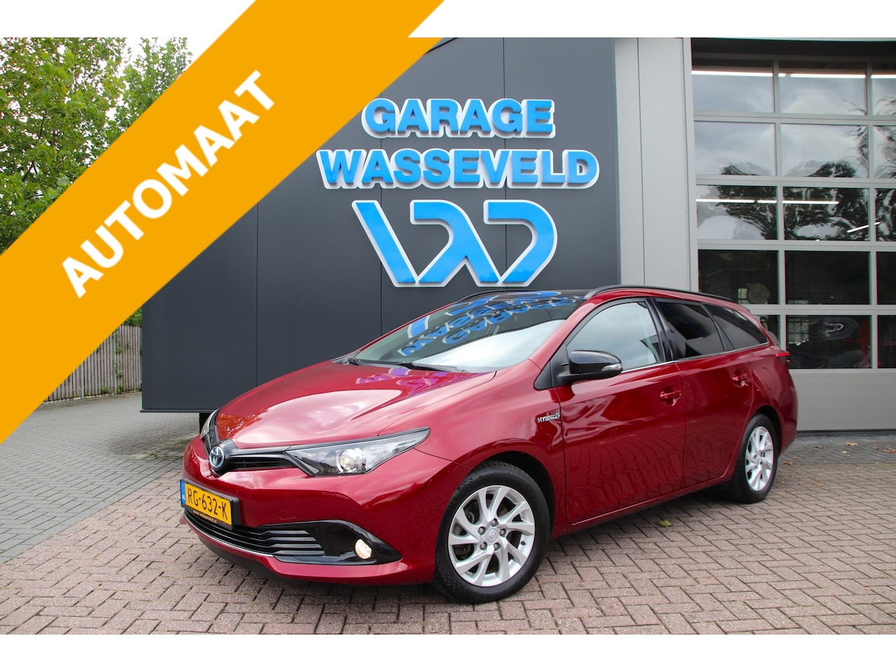 Toyota Auris Touring Sports - 1.8 Hybrid Black Ed. Trekhaak/Camera/Cruise/DAB - AutoWereld.nl