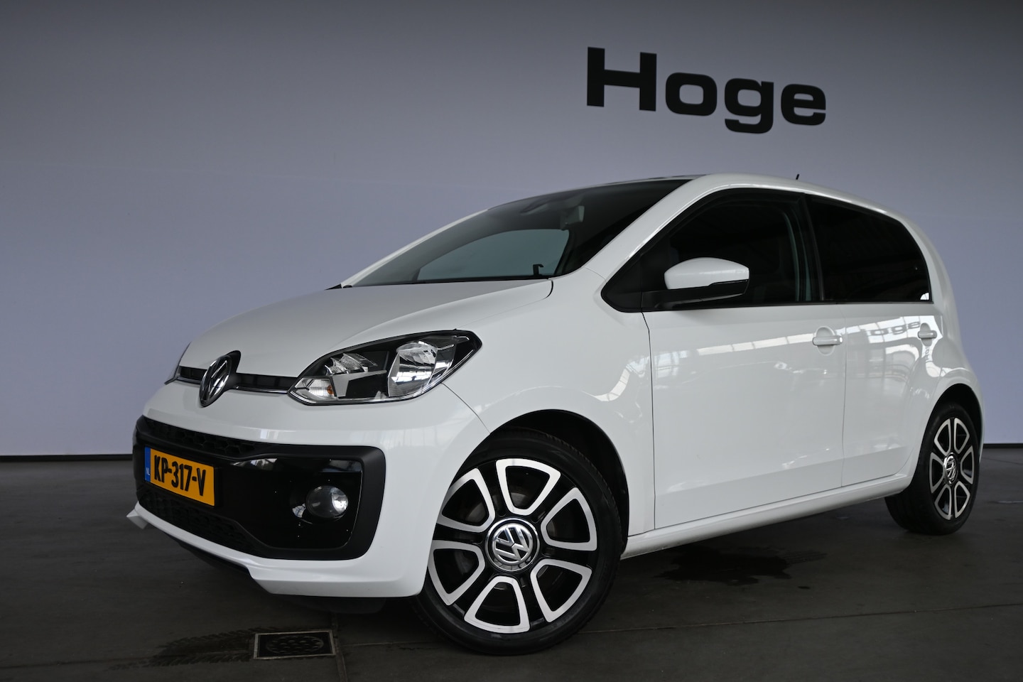 Volkswagen Up! - 1.0 BMT High Up! Airco Cruise control Licht metaal Facelift 5-deurs PDC Inruil mogelijk - AutoWereld.nl