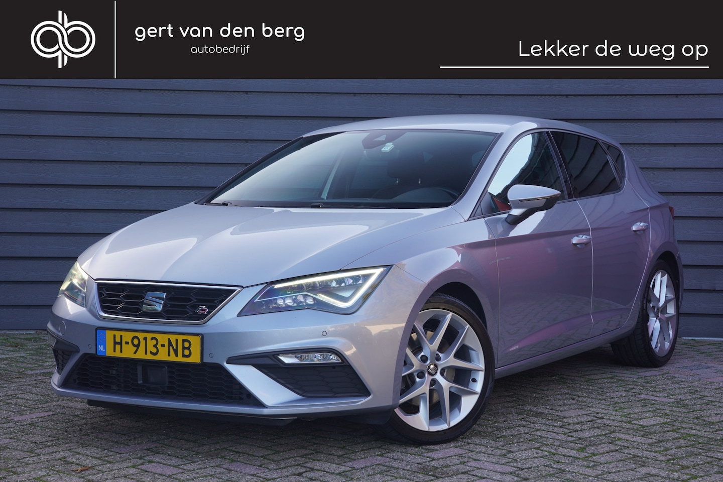 SEAT Leon - 2.0 TSI FR Business Intense - 190 PK - VIRT. COCKPIT - CARPLAY - KEYLESS - CAMERA - - AutoWereld.nl