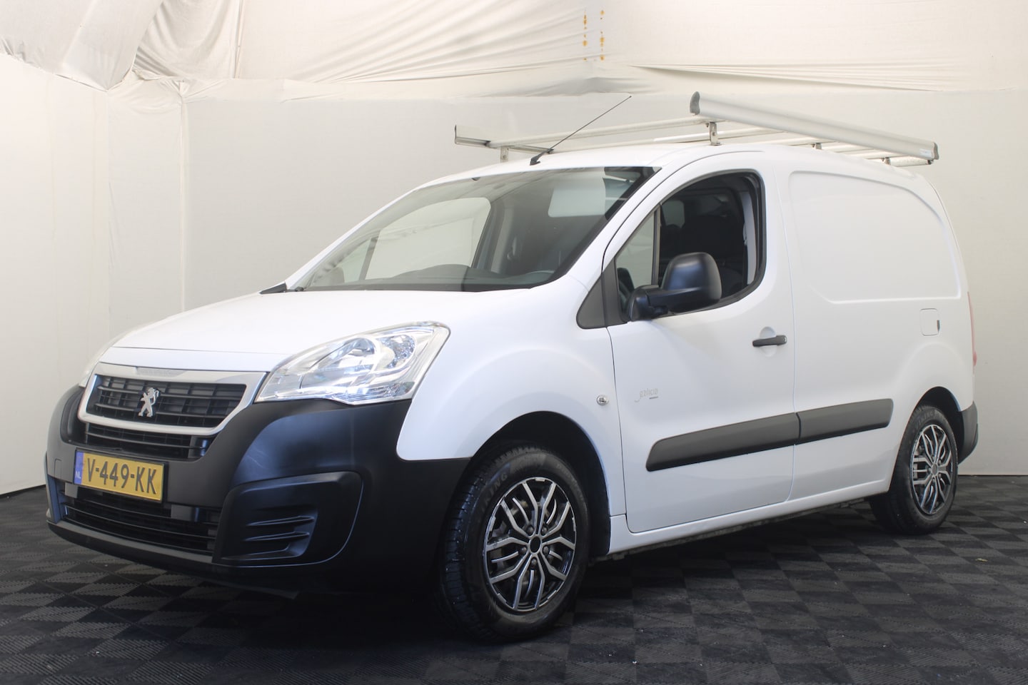 Peugeot Partner - 120 1.6 BlueHDi 75 L1 XR 120 1.6 BlueHDi 75 L1 XR - AutoWereld.nl