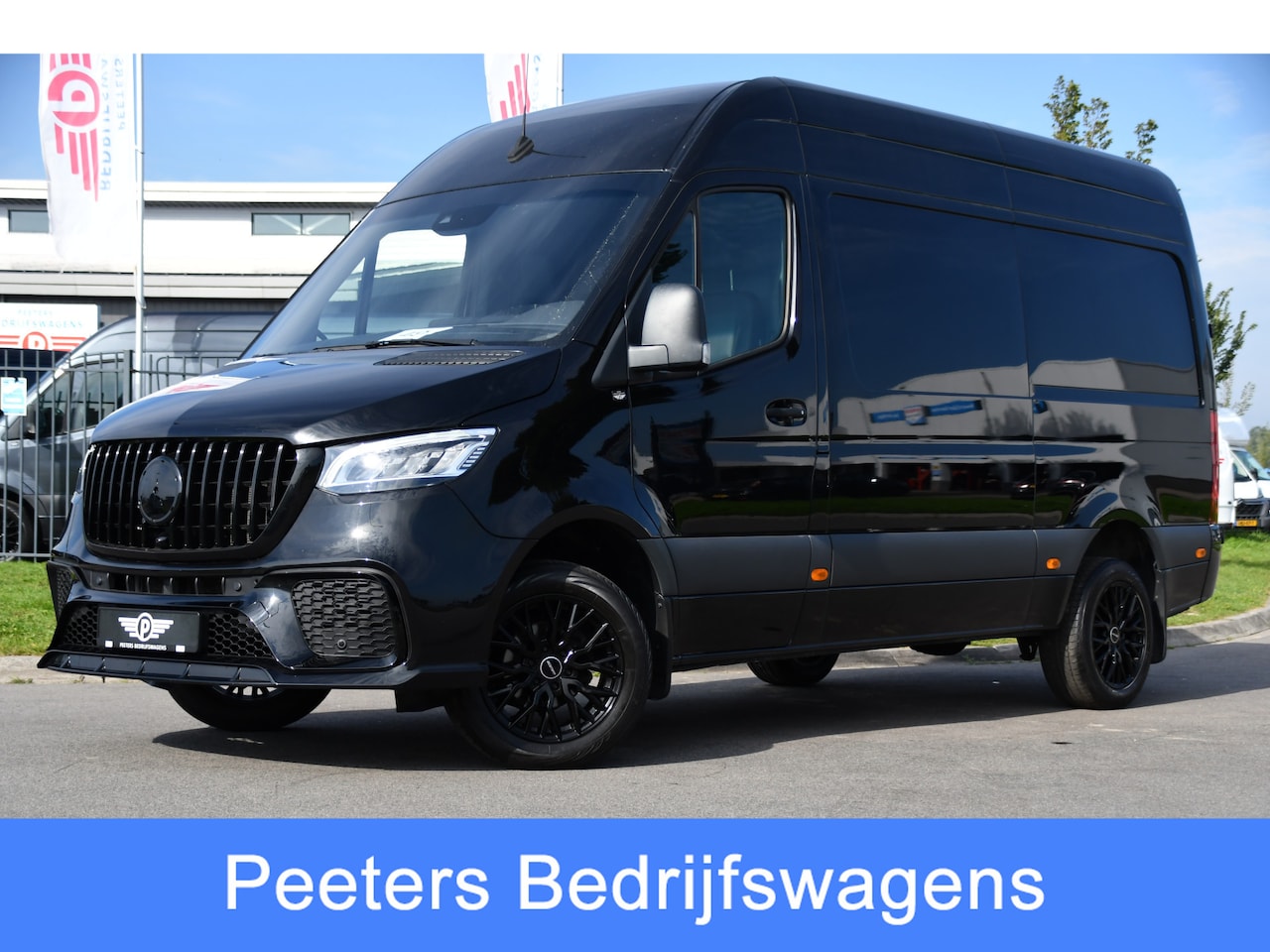 Mercedes-Benz Sprinter - 319 1.9 CDI L2H2 RWD AMG Black Edition 360 Camera, Cruise, LED, 3500kg Trekhaak, Carplay, - AutoWereld.nl