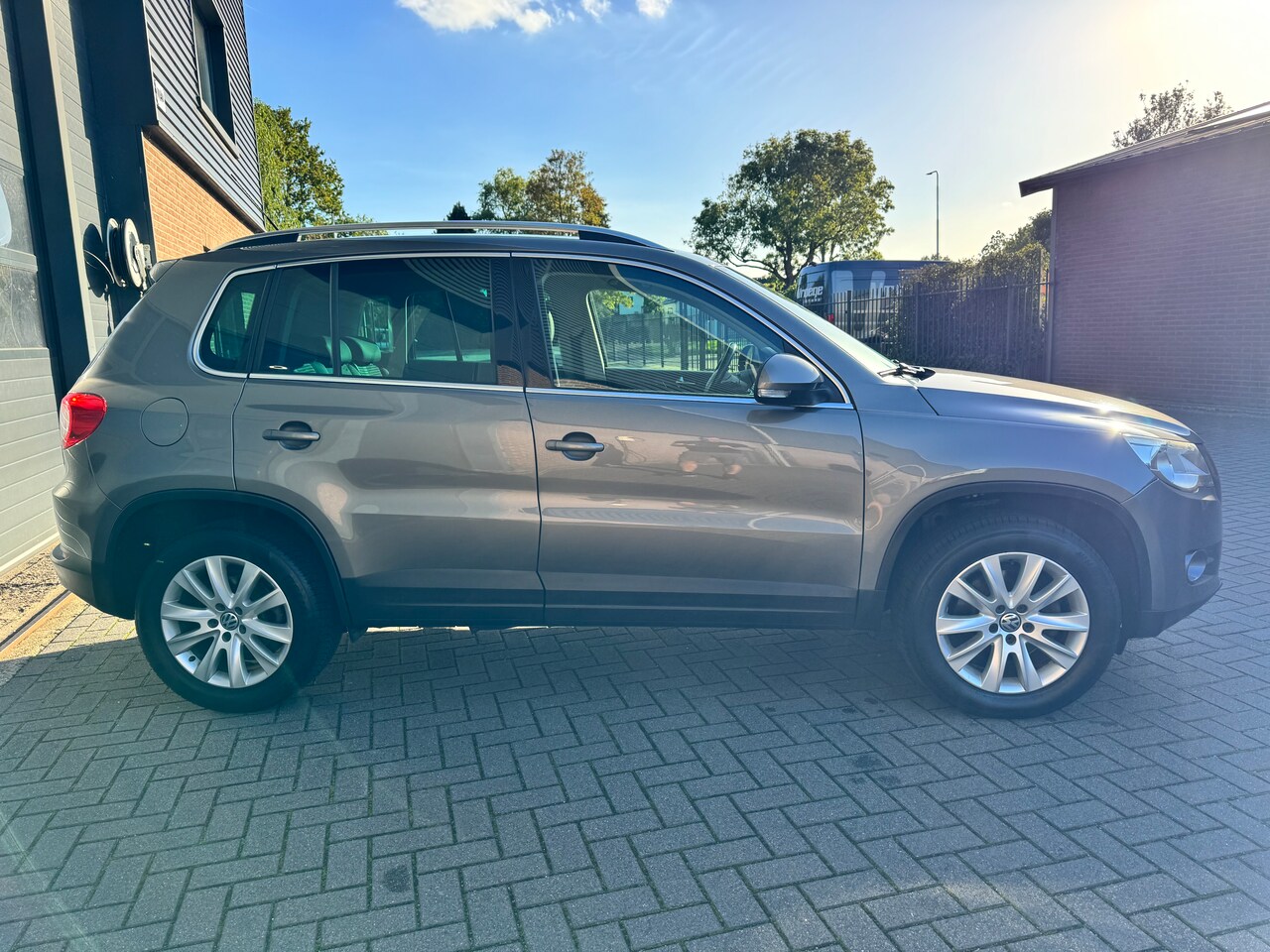 Volkswagen Tiguan - 1.4 TSI Sport&Style ECC/RADIO/TREKHAAK ZWENK/CRUISE/