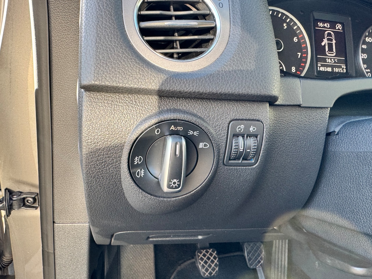 Volkswagen Tiguan - 1.4 TSI Sport&Style ECC/RADIO/TREKHAAK ZWENK/CRUISE/