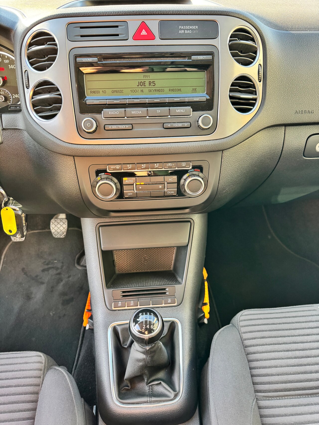 Volkswagen Tiguan - 1.4 TSI Sport&Style ECC/RADIO/TREKHAAK ZWENK/CRUISE/