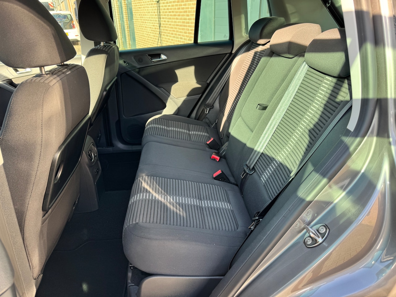 Volkswagen Tiguan - 1.4 TSI Sport&Style ECC/RADIO/TREKHAAK ZWENK/CRUISE/