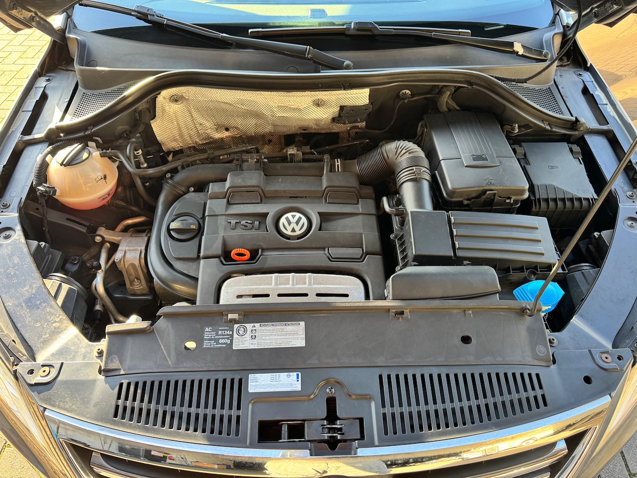 Volkswagen Tiguan - 1.4 TSI Sport&Style ECC/RADIO/TREKHAAK ZWENK/CRUISE/