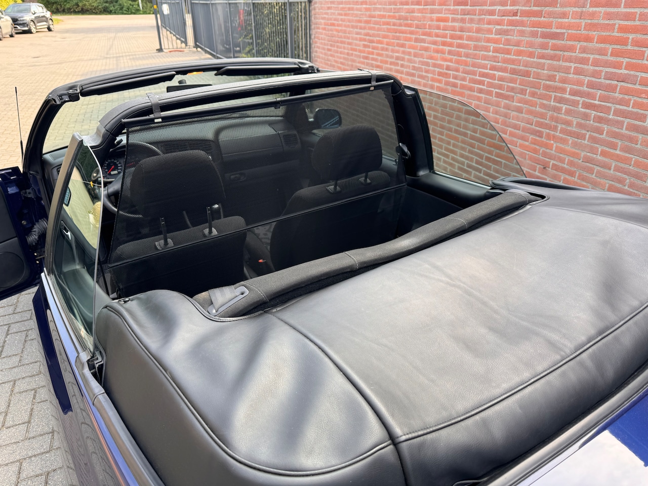 Volkswagen Golf Cabriolet - 1.8 Trendline Nette Cabriolet met slechts 153000KM!!