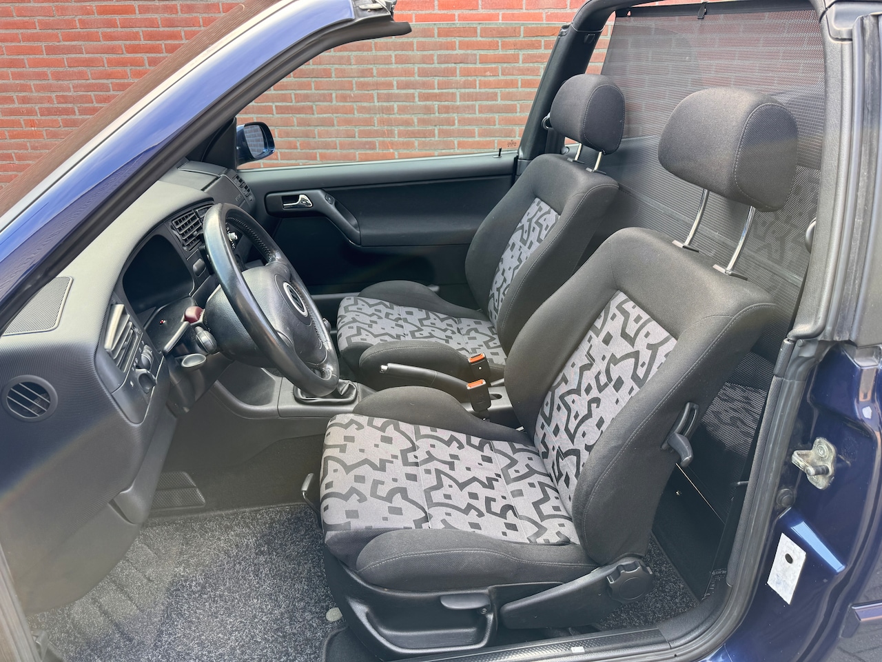 Volkswagen Golf Cabriolet - 1.8 Trendline Nette Cabriolet met slechts 153000KM!!