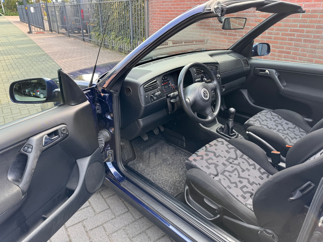Volkswagen Golf Cabriolet - 1.8 Trendline Nette Cabriolet met slechts 153000KM!!