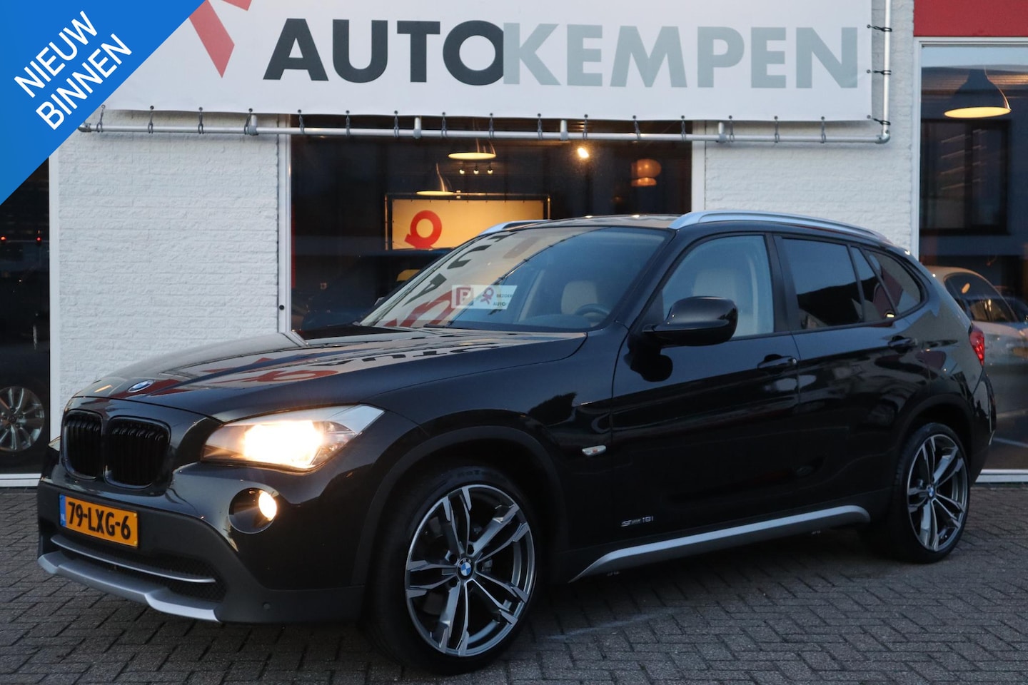 BMW X1 - sDrive18i LEER|PARK-ASSIST|TREKHAAK|NAVIGATIE - AutoWereld.nl