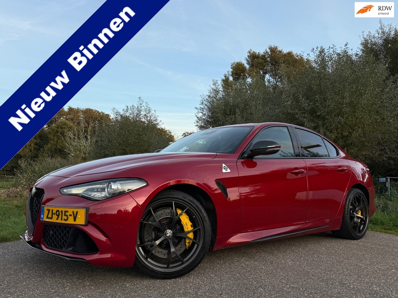 Alfa Romeo Giulia - 2.9 V6 Quadrifoglio Automaat | Carbon | Harman & Kardon | Akrapovic | Leder/Alcantara | St - AutoWereld.nl