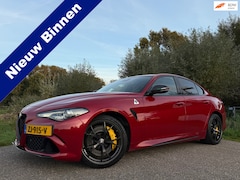 Alfa Romeo Giulia - 2.9 V6 Quadrifoglio Automaat | Carbon | Harman & Kardon | Akrapovic | Leder/Alcantara | St