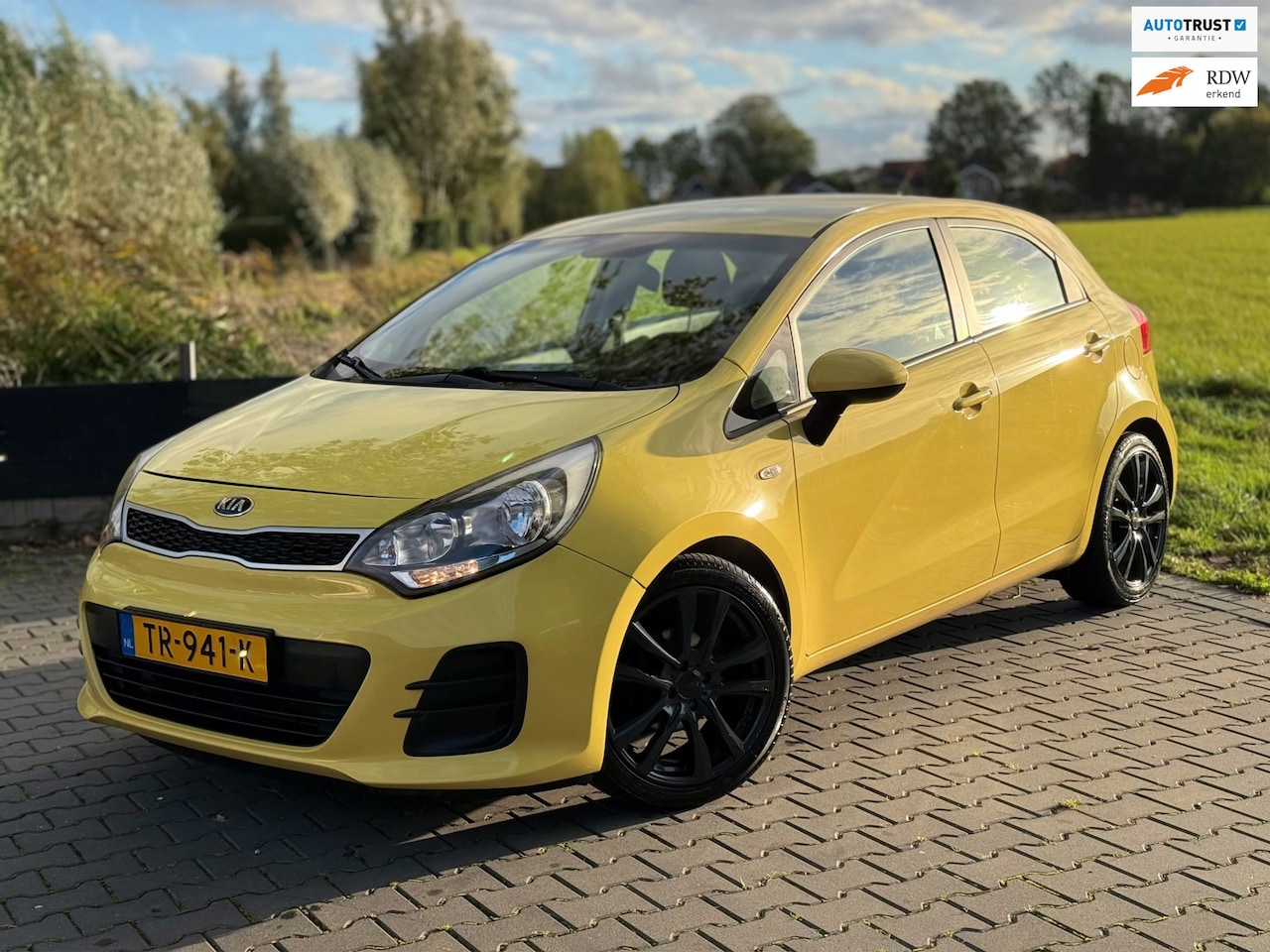 Kia Rio - 1.2 CVVT DynamicLine / Airco / Cruise / Stoelverwarming - AutoWereld.nl