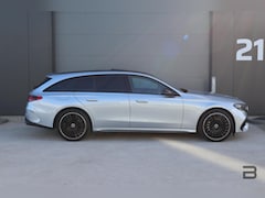 Mercedes-Benz E-klasse Estate - 300 de 4MATIC AMG Line / Panoramadak / Memory Stoelen / Hyperscreen / Keyless-Go / Luchtve