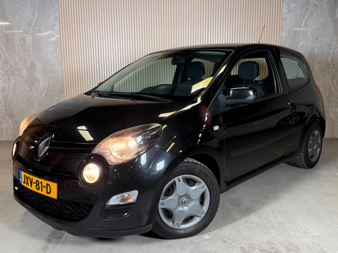 Renault Twingo - 1.2 16V Acces Airco Elektrische Pakket - AutoWereld.nl