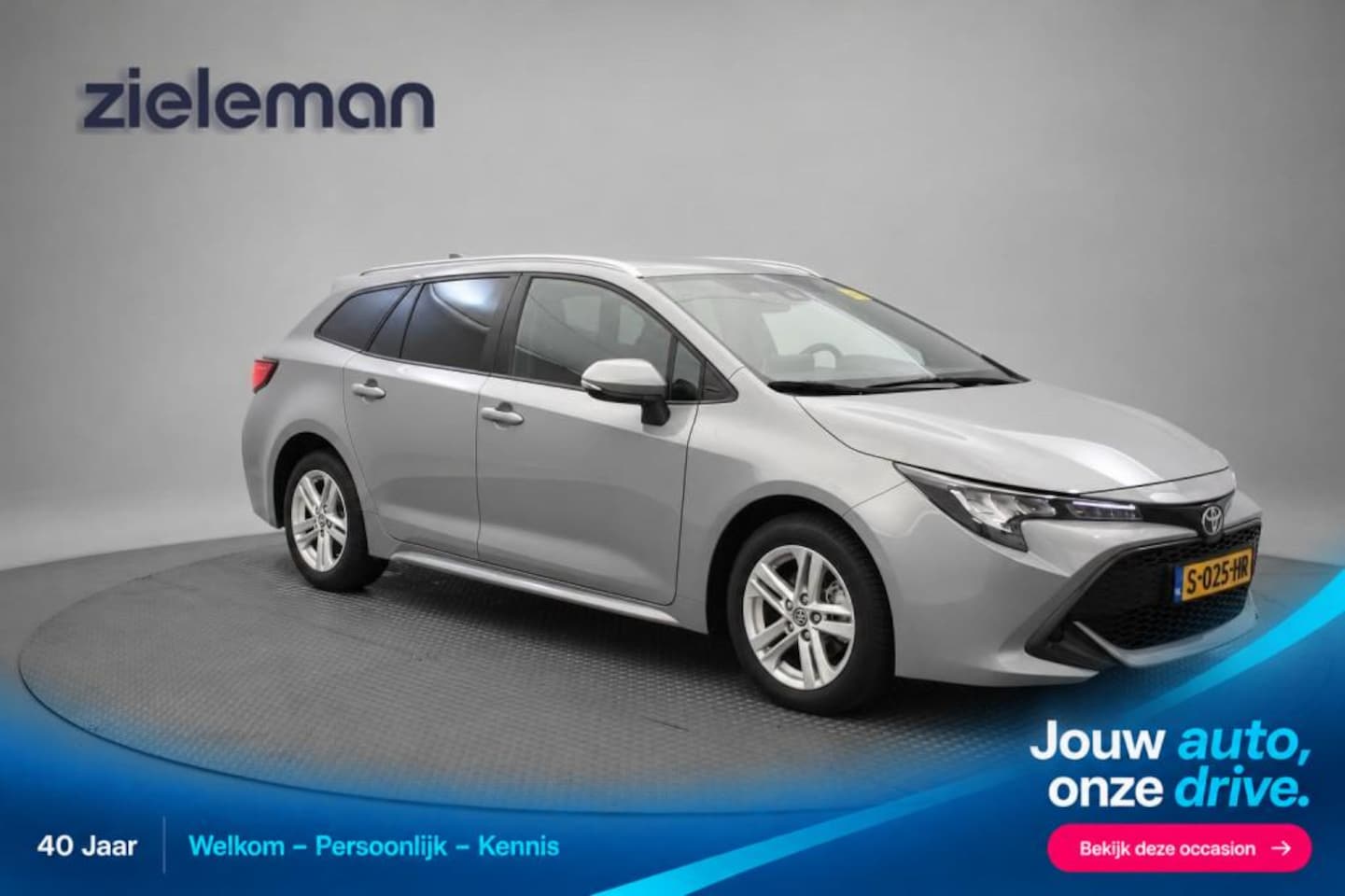 Toyota Corolla Touring Sports - 1.8 Hybrid Active - Carplay, Camera, Cruise, Clima - AutoWereld.nl