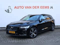 Volvo V60 - 2.0 T6 Phev AWD Plus Dark / NL-Auto / Pano / Contourstoelen / Enz