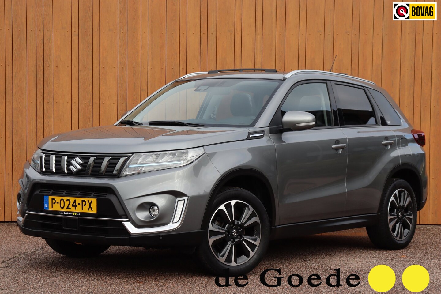 Suzuki Vitara - 1.5 Hybrid Style Org.NL trekhaak pano-dak camera - AutoWereld.nl