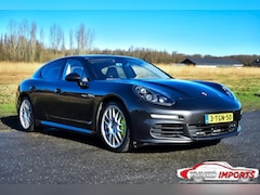 Porsche Panamera - 3.0 S E-Hybrid € 26.000 in options
