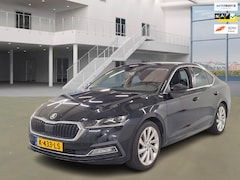 Skoda Octavia - 1.5 TSI First Edition / NL prijs 16000 / Auto goed werkt en goed rijdt