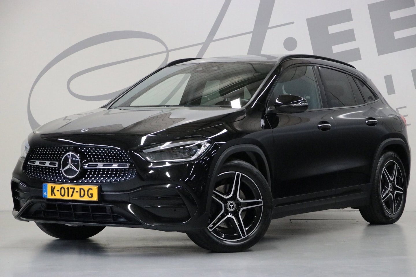 Mercedes-Benz GLA-Klasse - 200 AMG-pakket/ Trekhaak/ Panoramadak/ - AutoWereld.nl