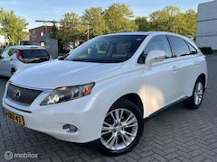 Lexus RX 450h - 4WD President LEDER, Pano, Navi, Camera Fijne auto met 18" LMV met All Season banden, NAP
