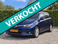 Toyota Auris - 1.8 Hybrid Panodak/Camera/Clima/LED