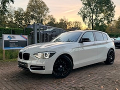 BMW 1-serie - 116i Business+ Sport|Ketting vervangen|Navigatie|Cruise control|Climate controle|18 inch M