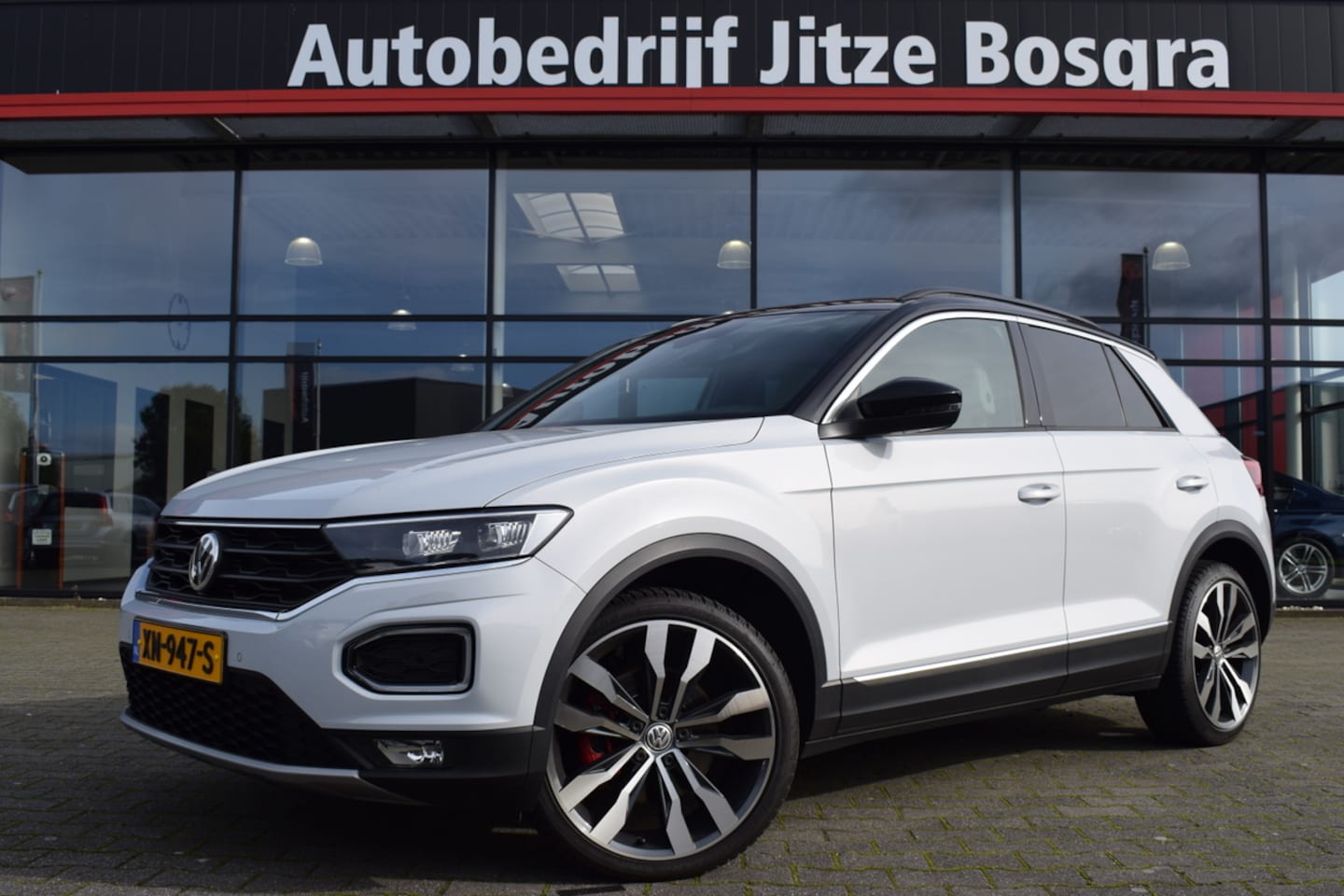 Volkswagen T-Roc - 2.0 TSi 190pk Automaat 4Motion Sport LED | Panoramadak | Virtual | Beats Audio | Carplay | - AutoWereld.nl