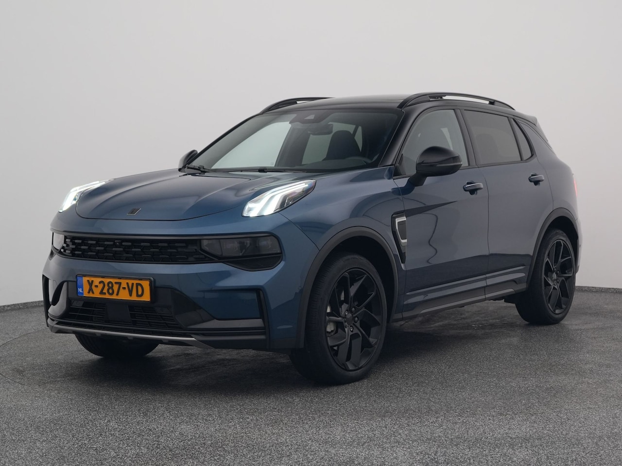 Lynk & Co 01 - 1.5 Plug-in Hybrid | 360° | BLACK | ZWARTE HEMEL | NLD AUTO - AutoWereld.nl