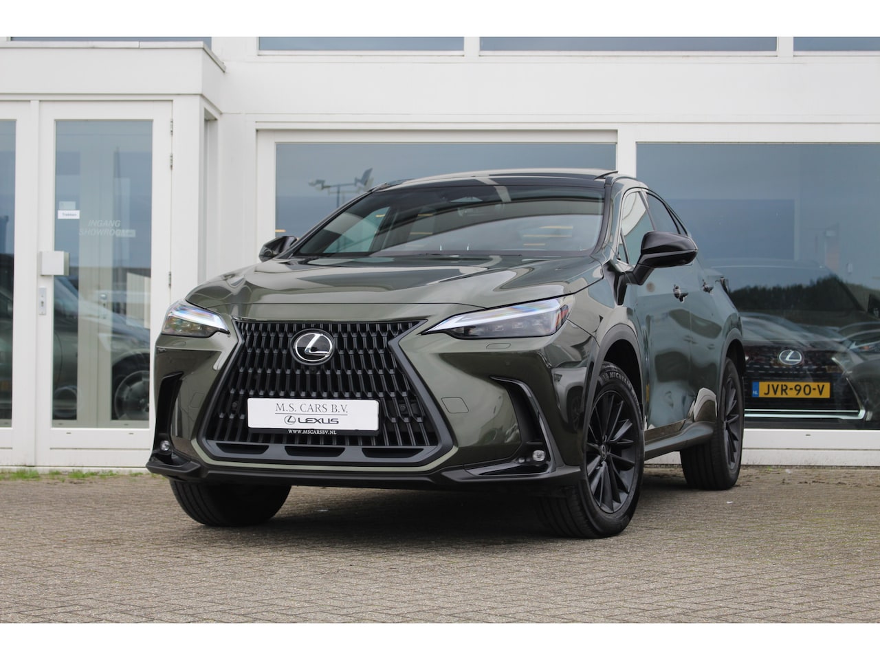 Lexus NX - 450h+ AWD Overtrail Line 450h+ AWD Overtrail Line - AutoWereld.nl