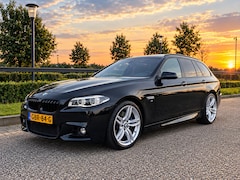 BMW 5-serie Touring - 530xd High Executive M-Sport * LED * APK * PANORAMA