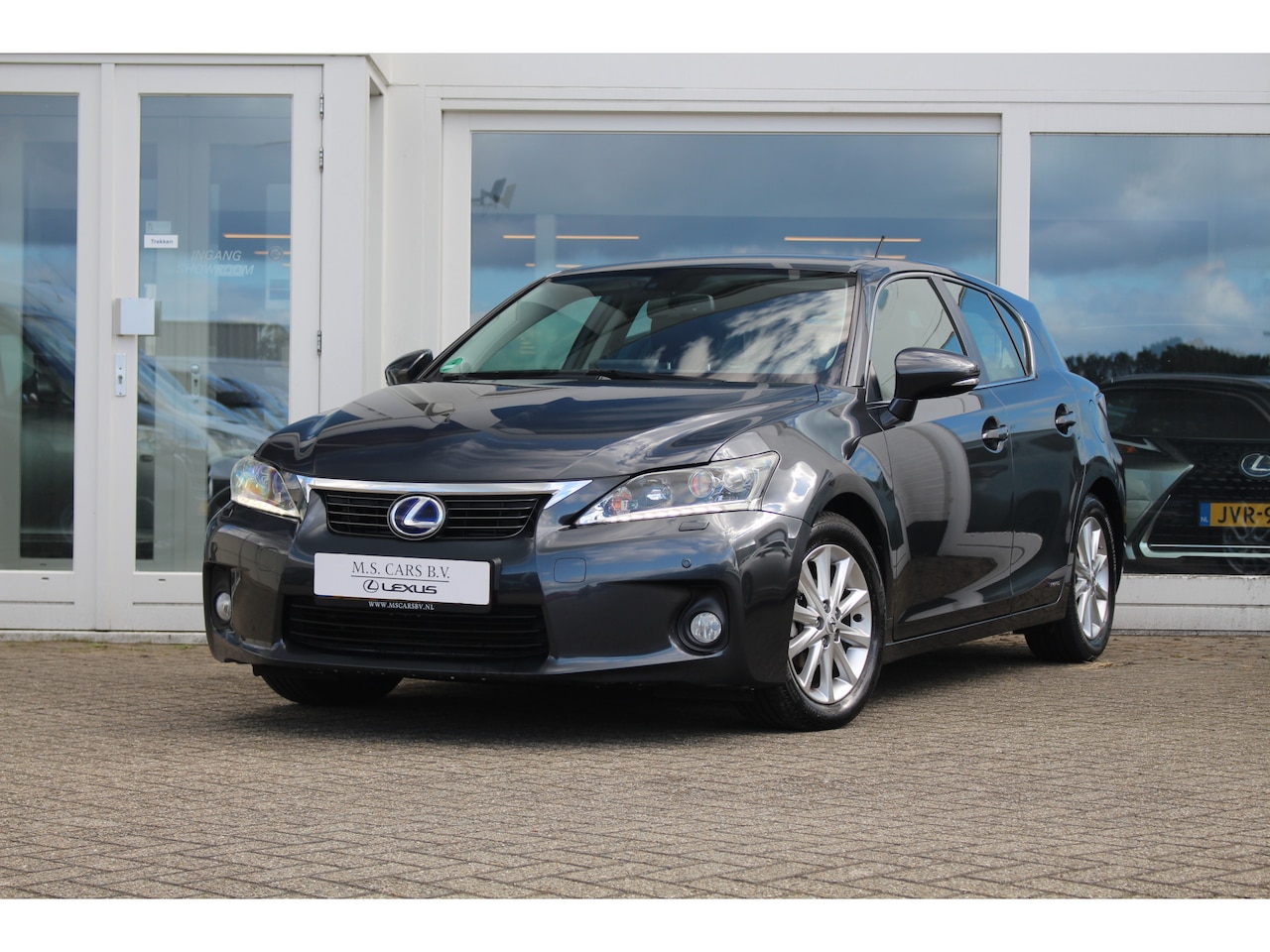 Lexus CT 200h - Luxury Line - AutoWereld.nl